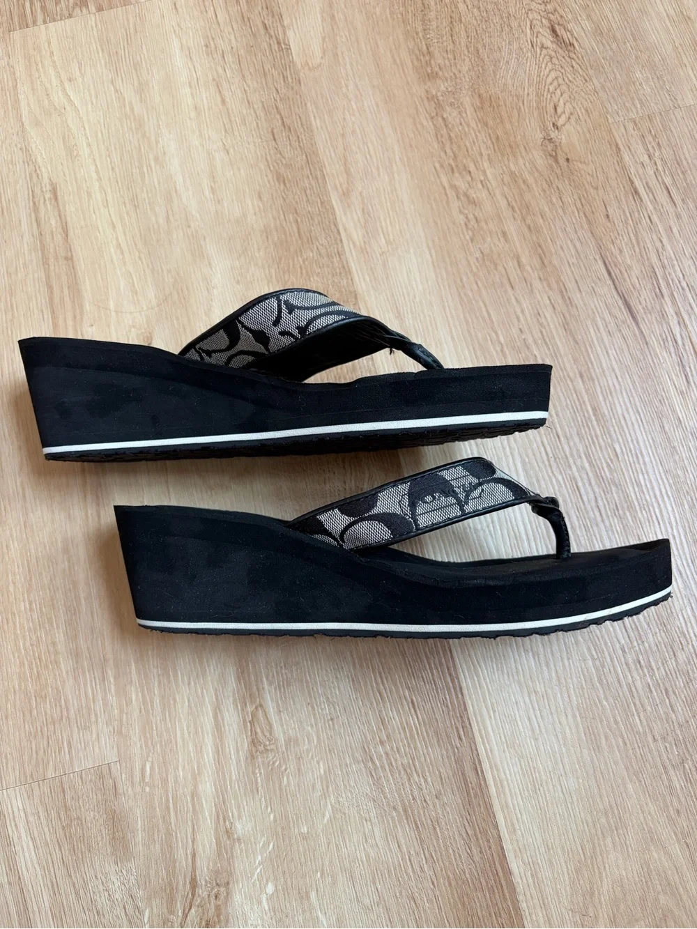 Coach Wedge Sandals Black Tan Signature Canvas Jaicee C logo size 10